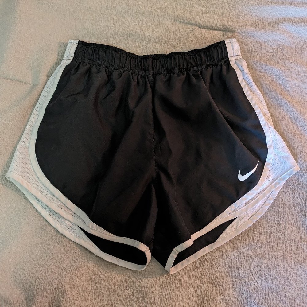NIKE TEMPO SHORTS BRIEF-LINED WOMEN'S DRI-FIT BLACK WHITE